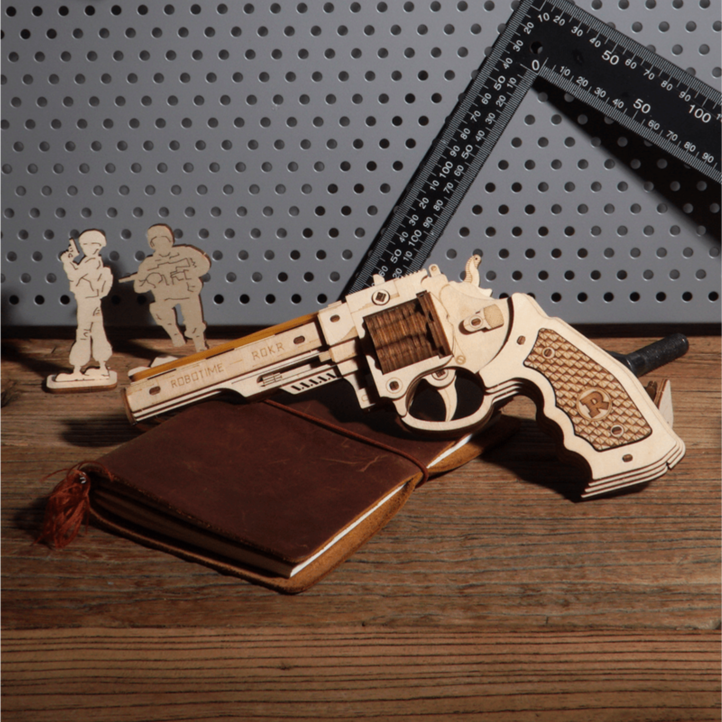 3D-Holzpuzzle - Klassischer Cowboy-Revolver | Puzzle 