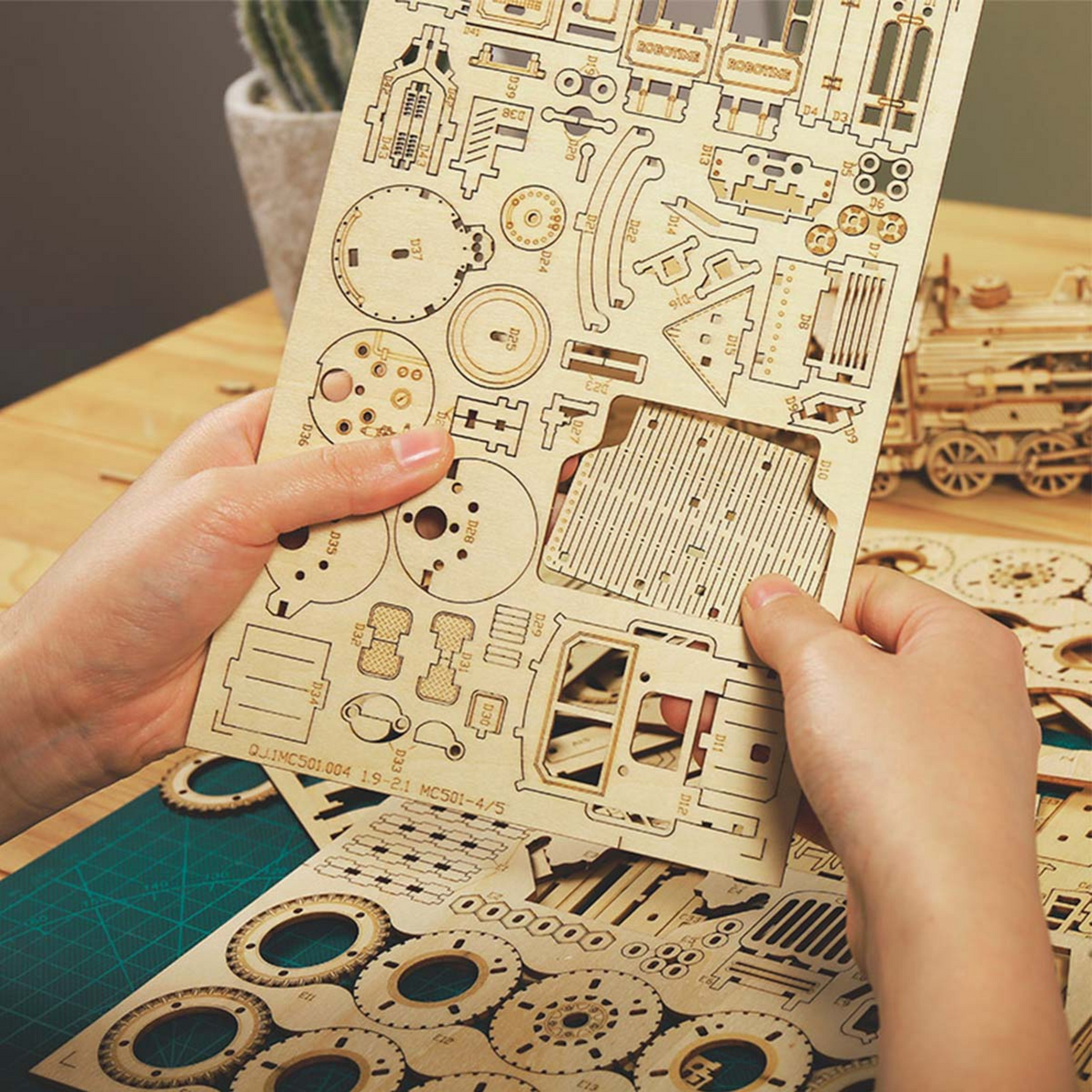 3D Wooden Puzzle - All-Terrain Adventure Jeep